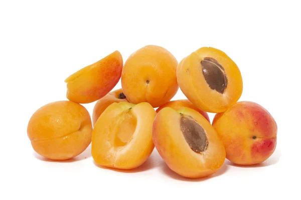Pohled Chutné Arménské Švestky Prunus Armeniaca Bílém Pozadí Dřevěná — Stock fotografie
