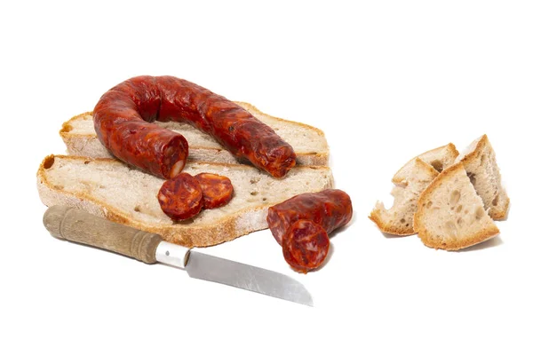 Chorizo Tranches Pain Traditionnelles Isolées Sur Fond Blanc — Photo