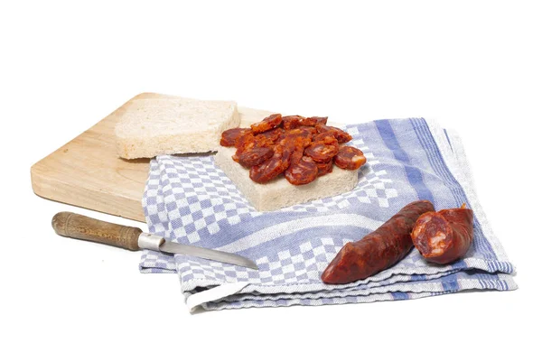 Chorizo Tranches Pain Traditionnelles Isolées Sur Fond Blanc — Photo