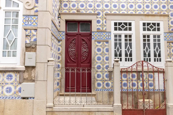 Vista Dos Edifícios Típicos Das Cidades Portuguesas — Fotografia de Stock