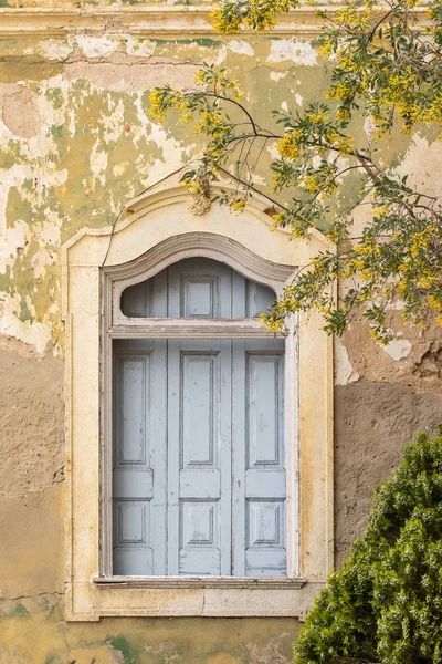 Vista Perto Janela Típica Das Casas Portuguesas — Fotografia de Stock