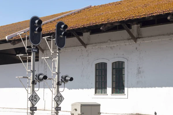 Vista Detallada Las Luces Advertencia Estación Tren Ciudad Faro —  Fotos de Stock