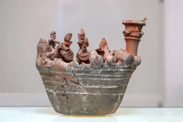 ポルトガル タビラ市原野占領下 タヴィラの花瓶と呼ばれる珍しい古代セラミック アーチファクト — ストック写真