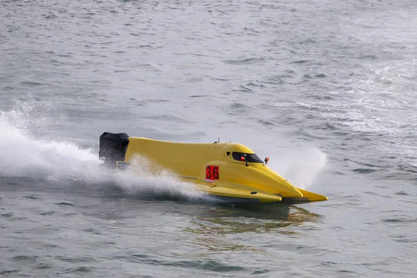 Portimao Portekiz Mayıs 2018 Hızlı Powerboat Portimao Portekiz Bir Nehir — Stok fotoğraf