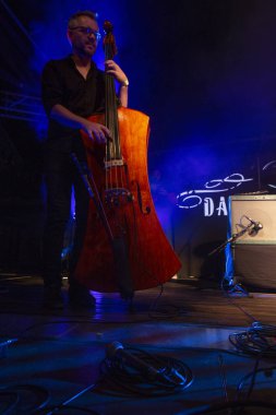 Faro, Portekiz: 31 Ağustos, 2018 - müzik sanatçı, Daniel Kemish, Festival F üzerinde gerçekleştirir