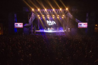Faro, Portekiz: 1 Eylül, 2018 - seyirci izle müzik sanatçısı Festivali f, Faro, Portekiz şehir büyük bir festival.