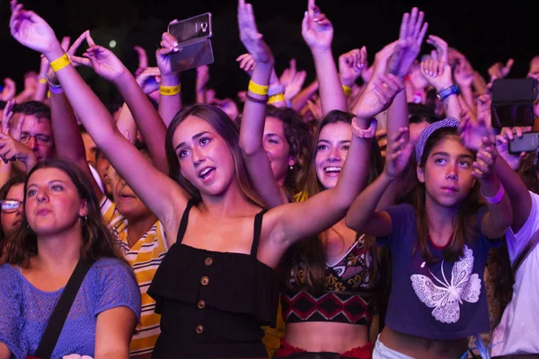 Faro Portugal August 2018 Publikum Sieht Musikkünstler Auf Festival Einem — Stockfoto