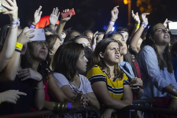 Faro Portugalsko Srpna 2018 Publikum Sledovat Hudební Umělec Festival Velký — Stock fotografie