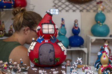 Lagoa, Portekiz - 18 Ağustos, 2018 - peri ev esnaf yerel sergi tarım, ticaret, gastronomi, müzik, rustik esnaf, geleneksel sanat ve Lagoa, Portekiz içinde bulunan El Sanatları Fuarı.