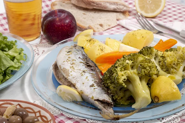 Homemade Portuguese Mackerel Fish Meal Potatoes Veggies — Stock Photo, Image