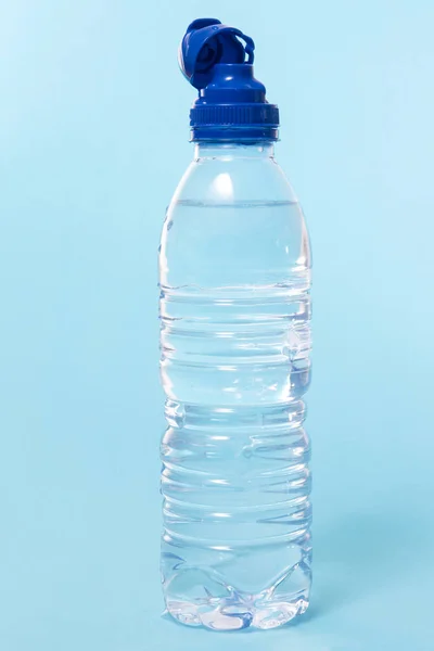 Plastic Water Bottle Blue Background — Stock Photo, Image