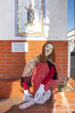 maios denilen el yapımı bebek