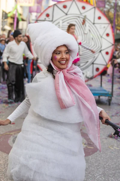 Participants au festival de défilé de carnaval — Photo