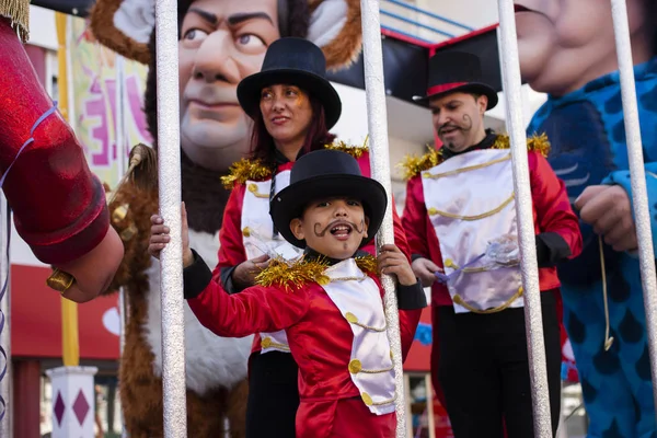 Uczestnicy festiwalu parady karnawału — Zdjęcie stockowe