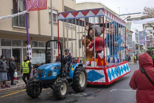 Desfile de carnaval participantes del festival —  Fotos de Stock