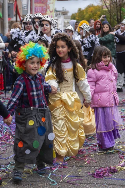 Partecipanti al festival della sfilata di Carnevale — Foto Stock