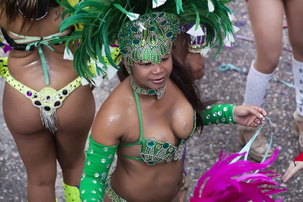 Participants au festival de défilé de carnaval — Photo