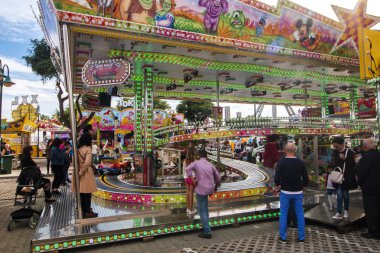 eğlenceli adil olay