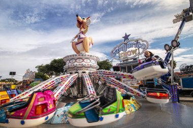 eğlenceli adil olay