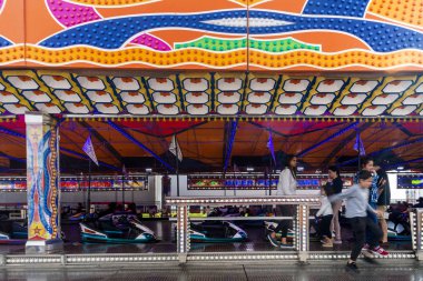 eğlenceli adil olay