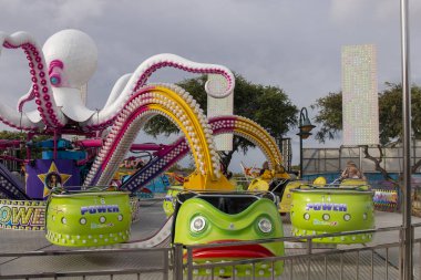 eğlenceli adil olay