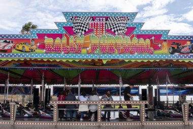 eğlenceli adil olay