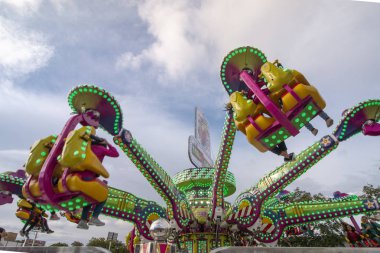 eğlenceli adil olay