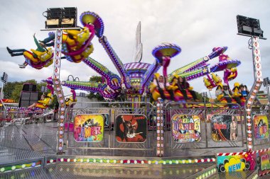 eğlenceli adil olay