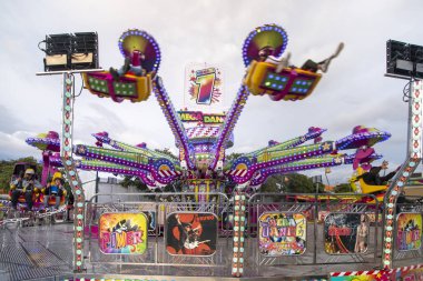 eğlenceli adil olay