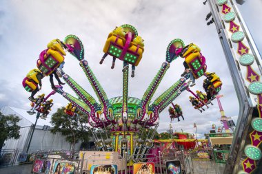 eğlenceli adil olay