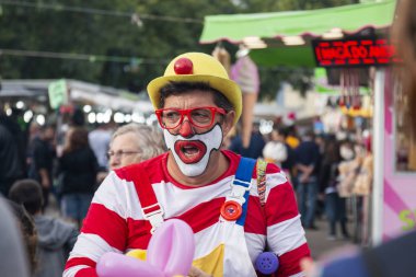 eğlenceli adil olay