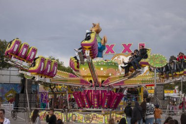 eğlenceli adil olay