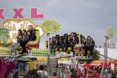 eğlenceli adil olay