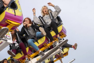 eğlenceli adil olay