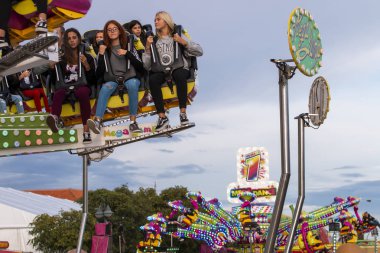 eğlenceli adil olay