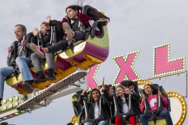 eğlenceli adil olay