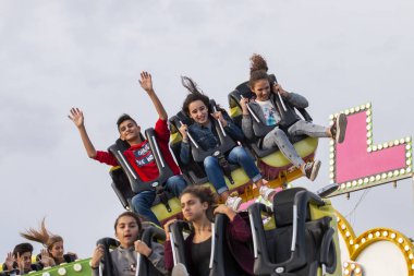 eğlenceli adil olay