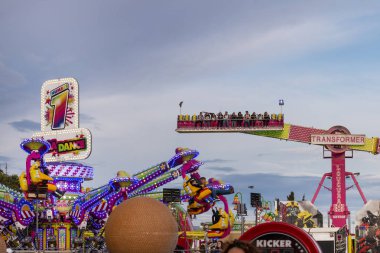 eğlenceli adil olay