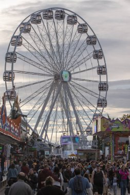 eğlenceli adil olay