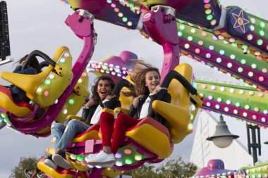 eğlenceli adil olay