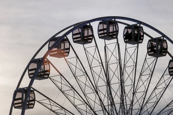 Magas Ferris kerék — Stock Fotó