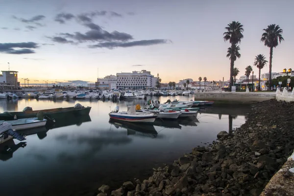 Gün batımında Faro şehir marina — Stok fotoğraf