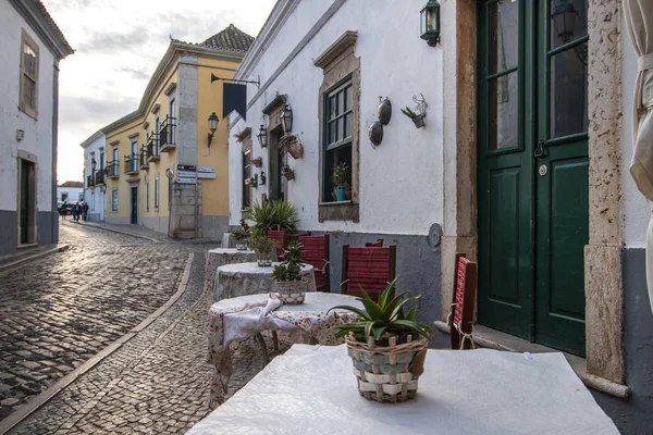 Rua histórica na cidade de Faro — Fotografia de Stock