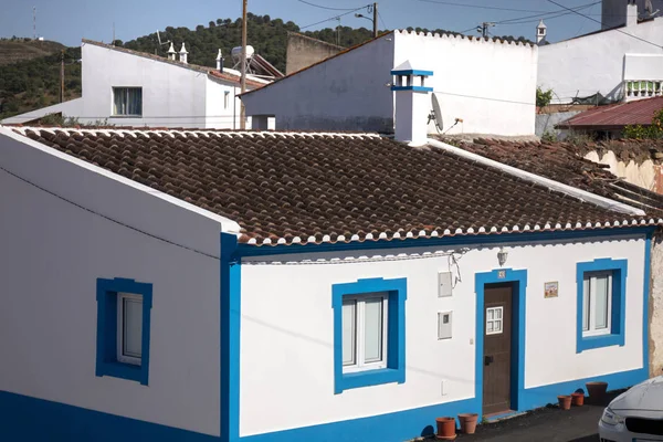 Edifícios típicos das cidades portuguesas — Fotografia de Stock