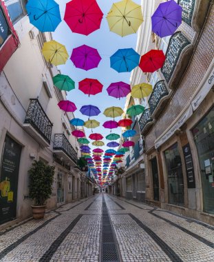 şemsiye sokak dekorasyon