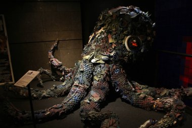 ahtapot sanat enstalasyon