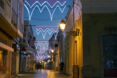 Sokaklar Noel süsleri