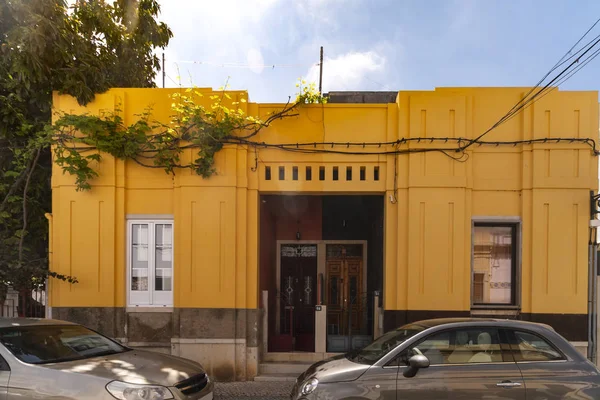 Typical buildings of the portuguese cities — Stock Photo, Image