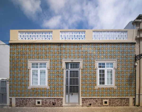 Typical buildings of the portuguese cities — Stock Photo, Image