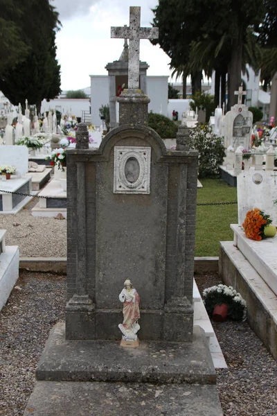 Detail van het graf in kerkhof — Stockfoto